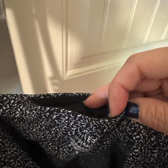 ATHLETA🖤 Black & White Marbled Athletic Leggings 🤍 (Size Small) - Picture 11 of 14